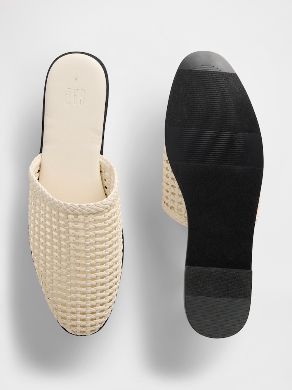 Gap woven slides